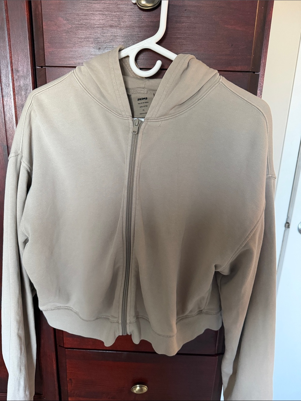 SKIMS Cropped Zip Hoodie in Taupe